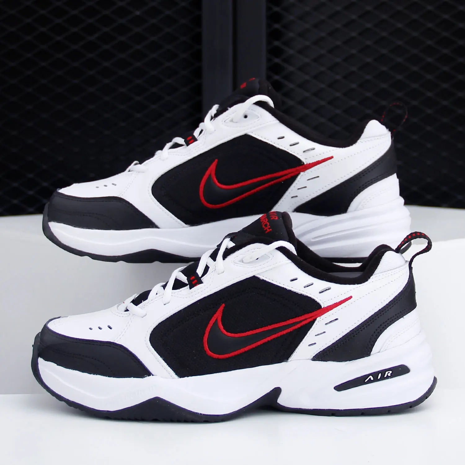 Nike Air Monarch IV Men's Training Dad Shoes
